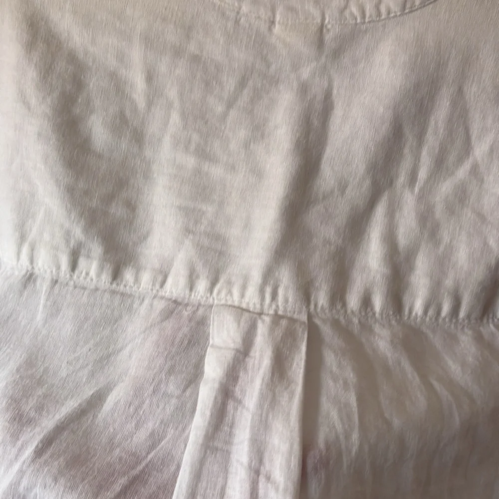 H&M -  Linen Blend White Peasant Collar Blouse with 3/4 button Sleeves - Picture 5 of 8